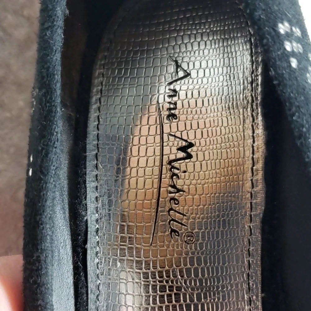 EUC Anne Michelle heels